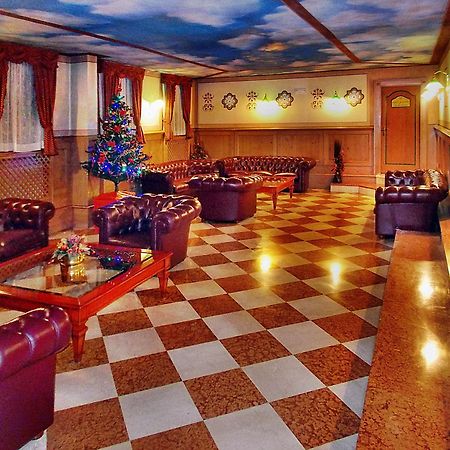 Residence Orsa Maggiore Madonna di Campiglio Bagian luar foto