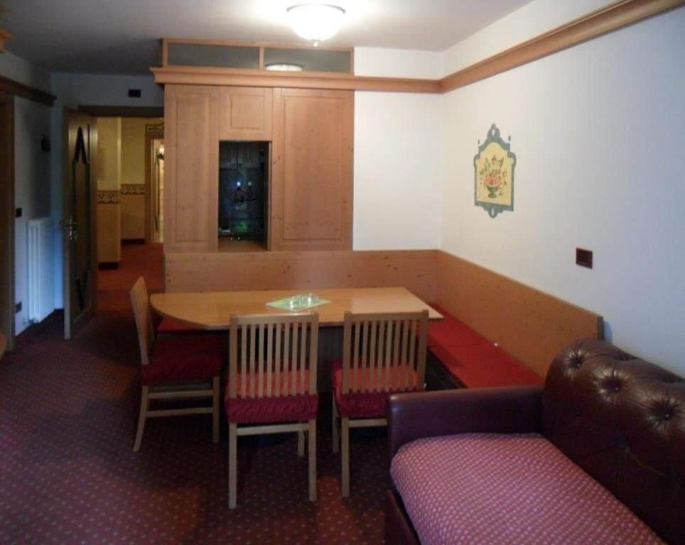 Residence Orsa Maggiore Madonna di Campiglio Bagian luar foto